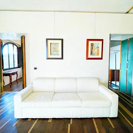 Il Campo 8: Piazza Del Campo דירה